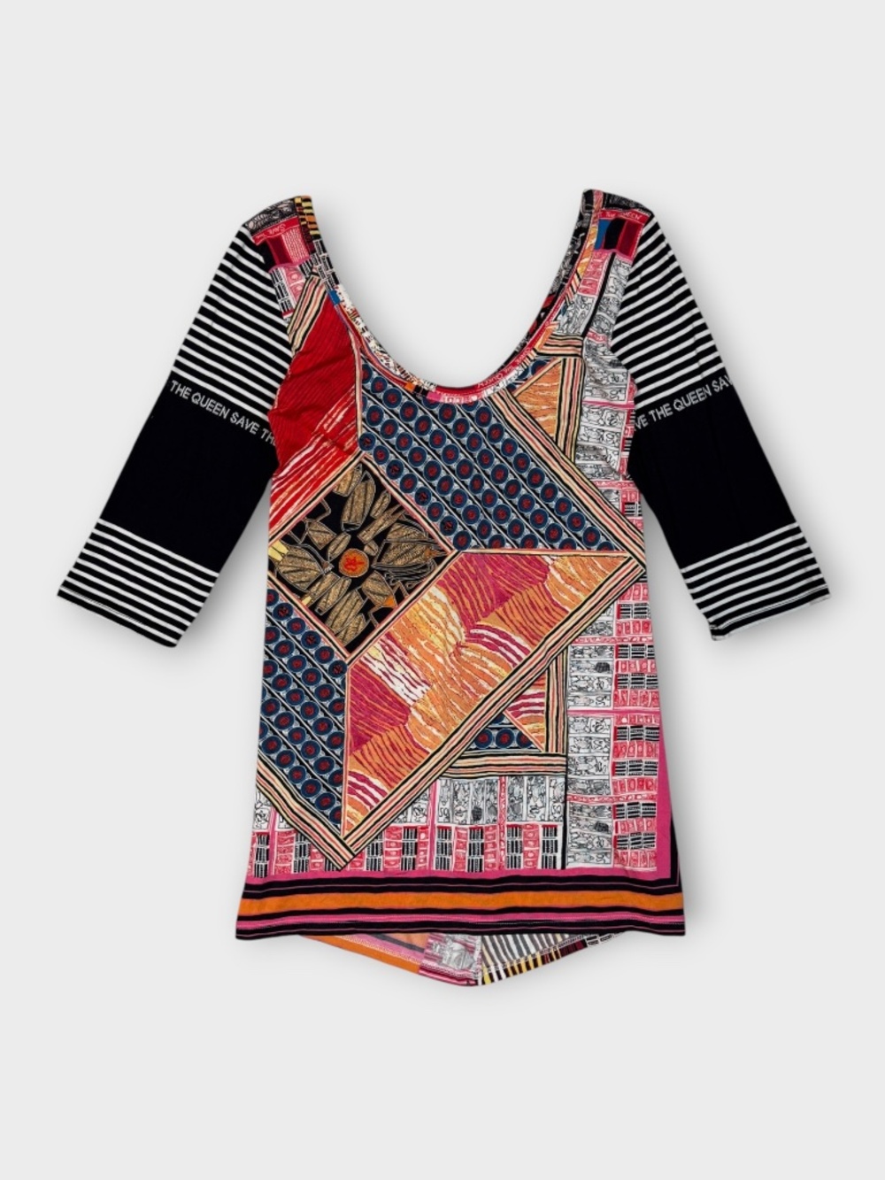 SAVE THE QUEEN! PATCHWORK PRINT TUNIC TOP
